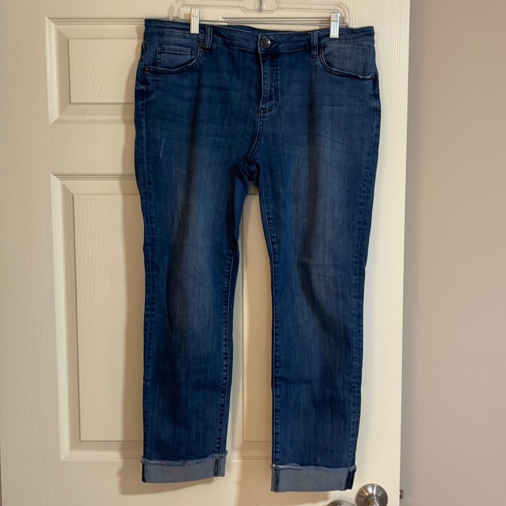 Kut from the Kloth ankle straight leg jeans